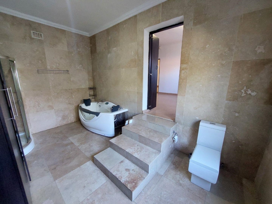 To Let 4 Bedroom Property for Rent in Brackenfell North Western Cape